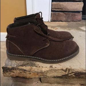 Kenneth Cole Reaction boys suede boots
